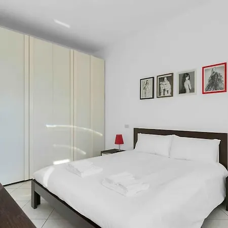 Navigli-duomo Design District Terrazza Orseolo Apartment *