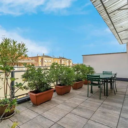 Navigli-duomo Design District Terrazza Orseolo Διαμέρισμα *
